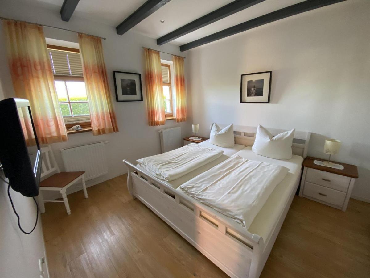Oltmanns Ferienhaus Bummert Am Hafen Greetsiel Luaran gambar