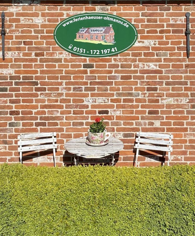 Oltmanns Ferienhaus Bummert Am Hafen Greetsiel Luaran gambar
