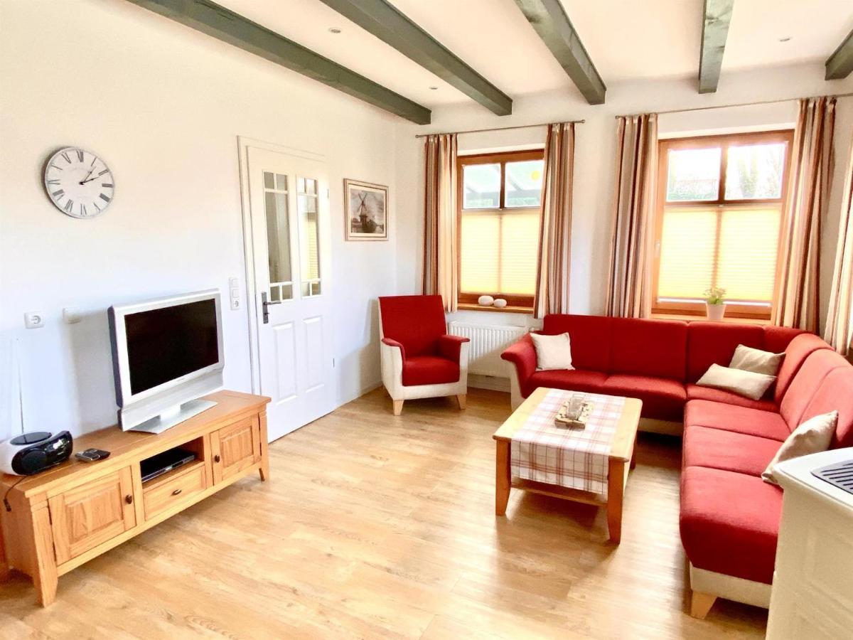 Oltmanns Ferienhaus Bummert Am Hafen Greetsiel Luaran gambar