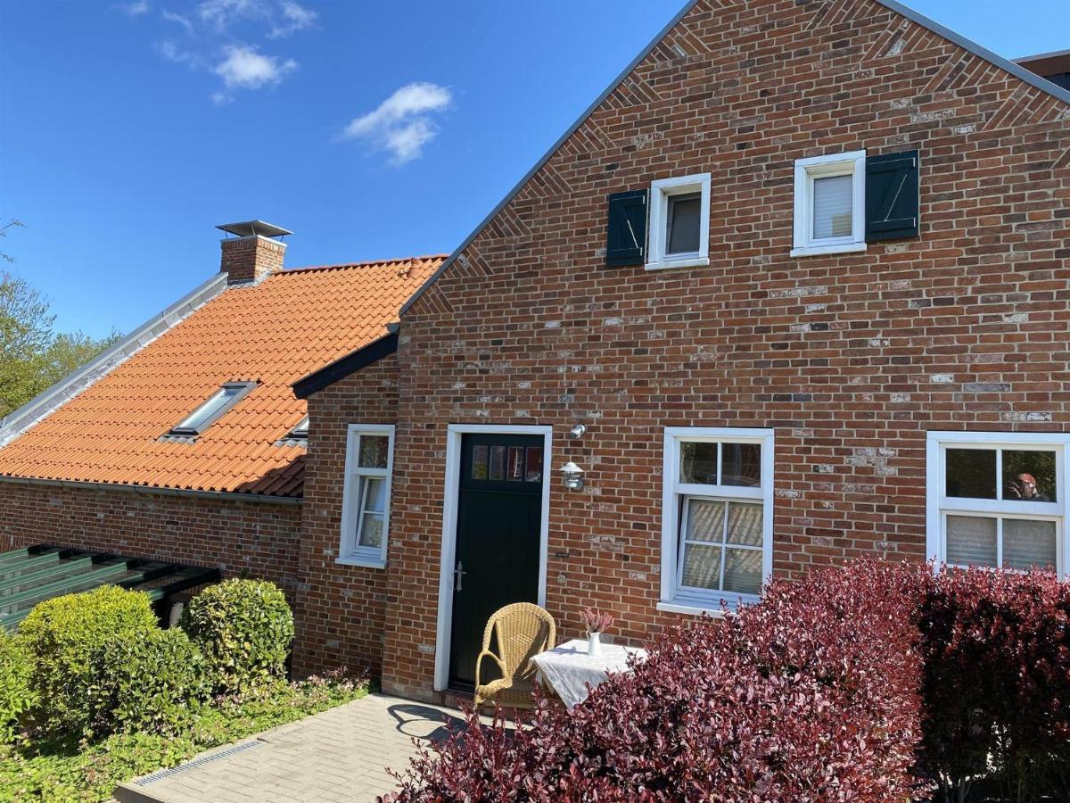 Oltmanns Ferienhaus Bummert Am Hafen Greetsiel Luaran gambar